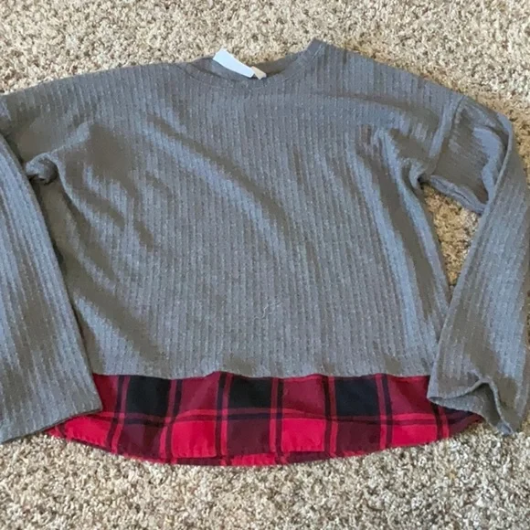 The Children's Place Gray and Red Kids Matching Set - Picture 4 of 5